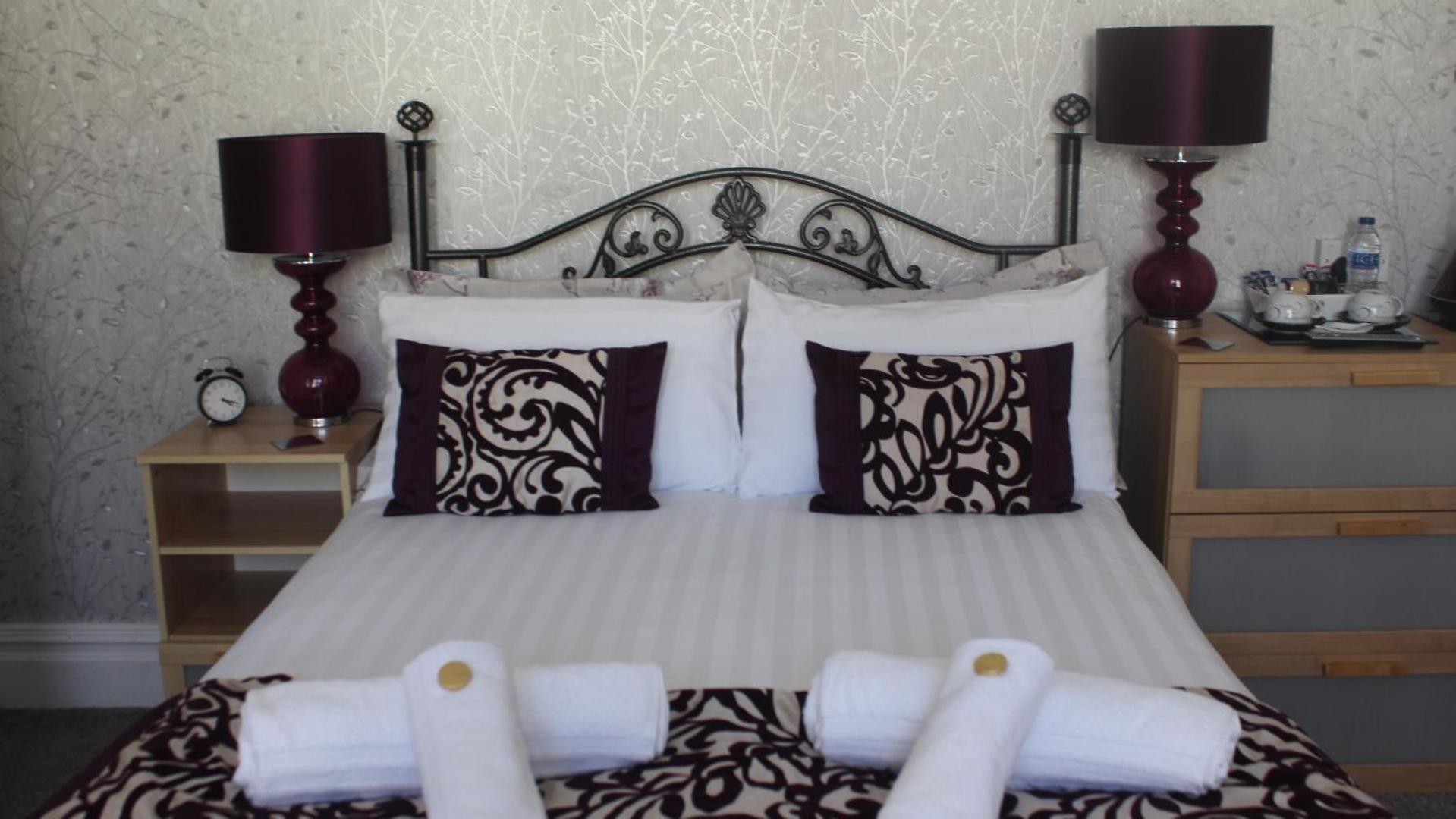 The Heidi Bed & Breakfast Southport Room photo